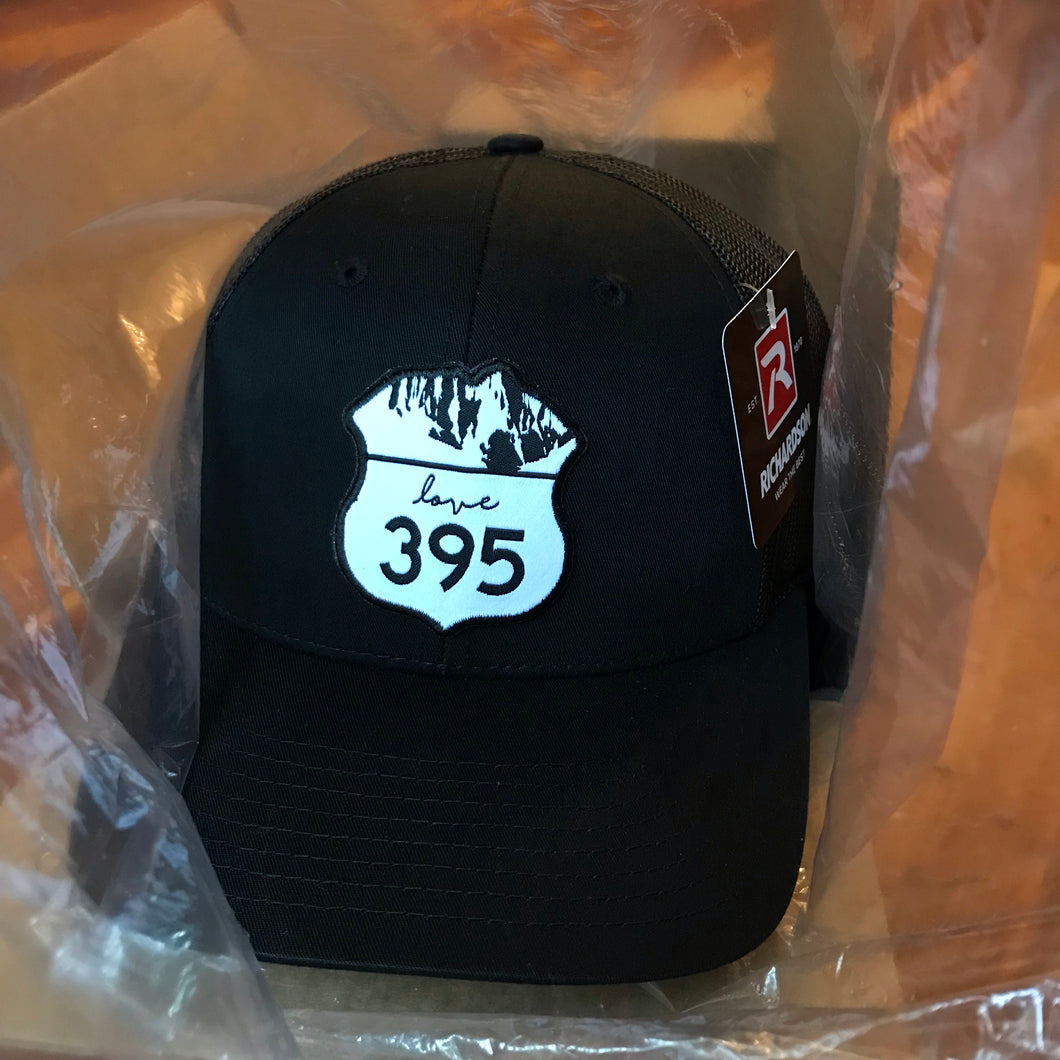 Trucker - Black with logo patch